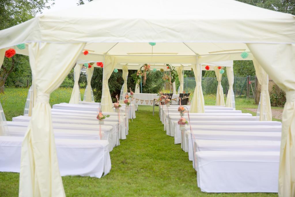 Landgasthof Und Hotel Weisser Lowe Eckental Bagian luar foto