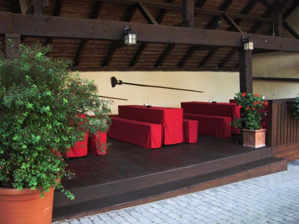 Landgasthof Und Hotel Weisser Lowe Eckental Bagian luar foto
